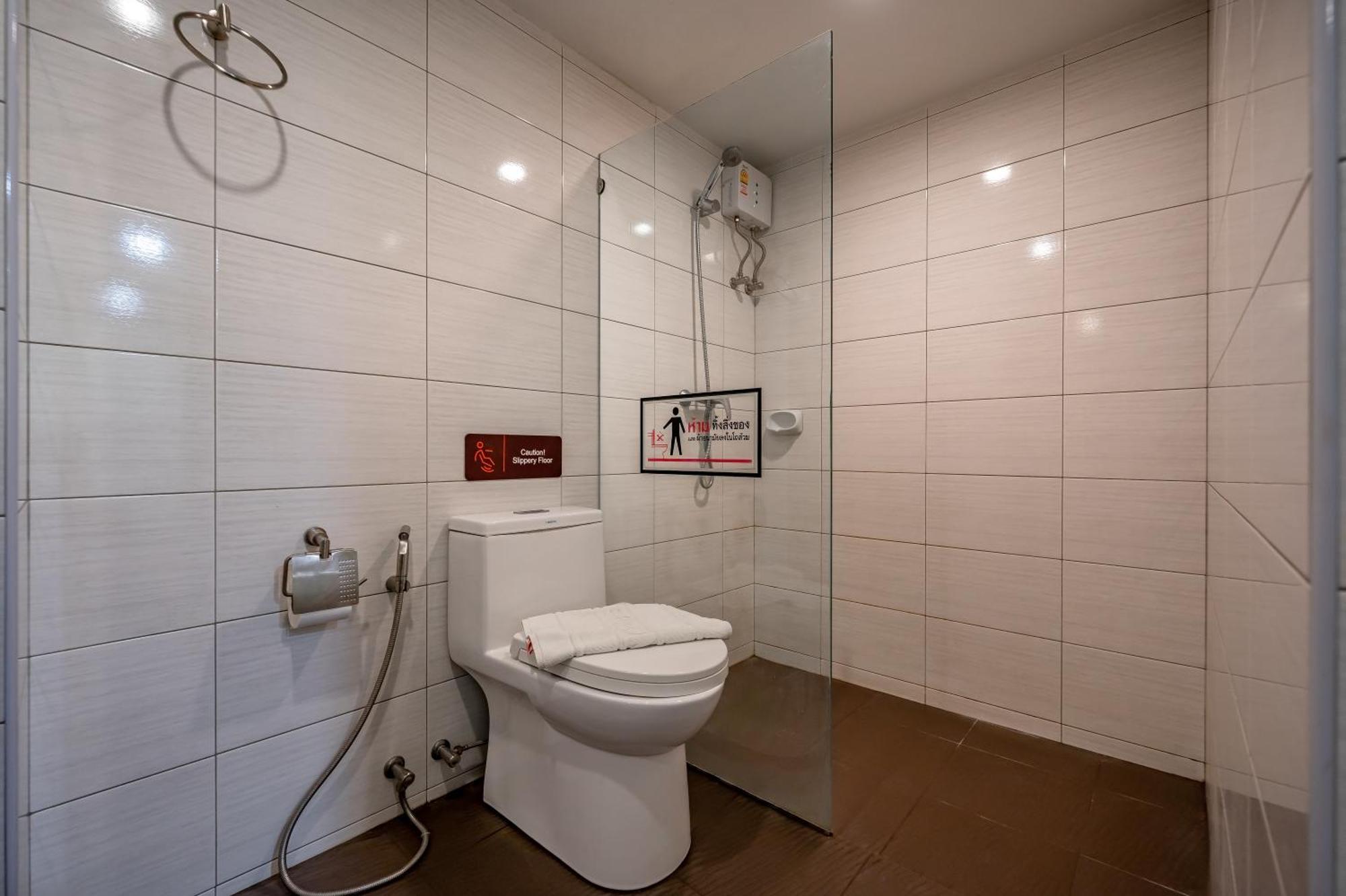 בנגקוק 7 Days Premium Hotel At Icon Siam Station מראה חיצוני תמונה